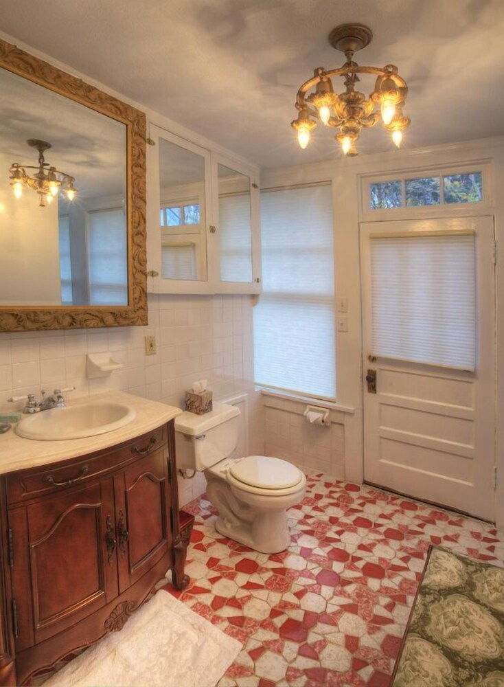 Bluefield Inn - photo 10