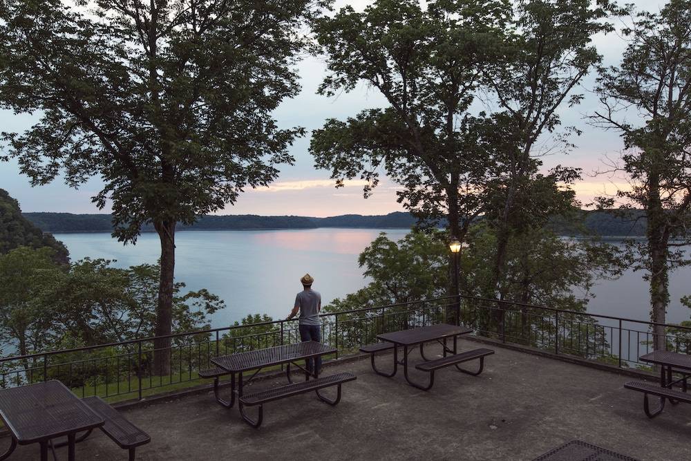 Lake Cumberland State Resort Park - photo 59