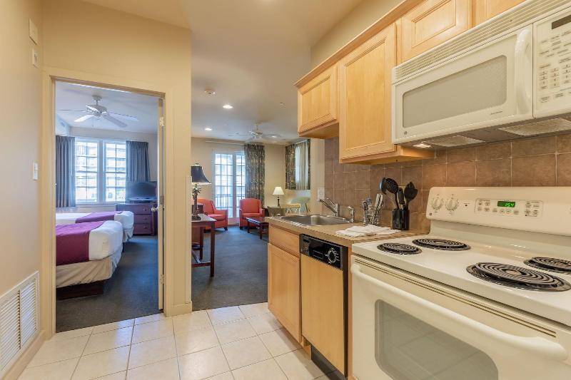 Ebb Tide Suites - photo 5