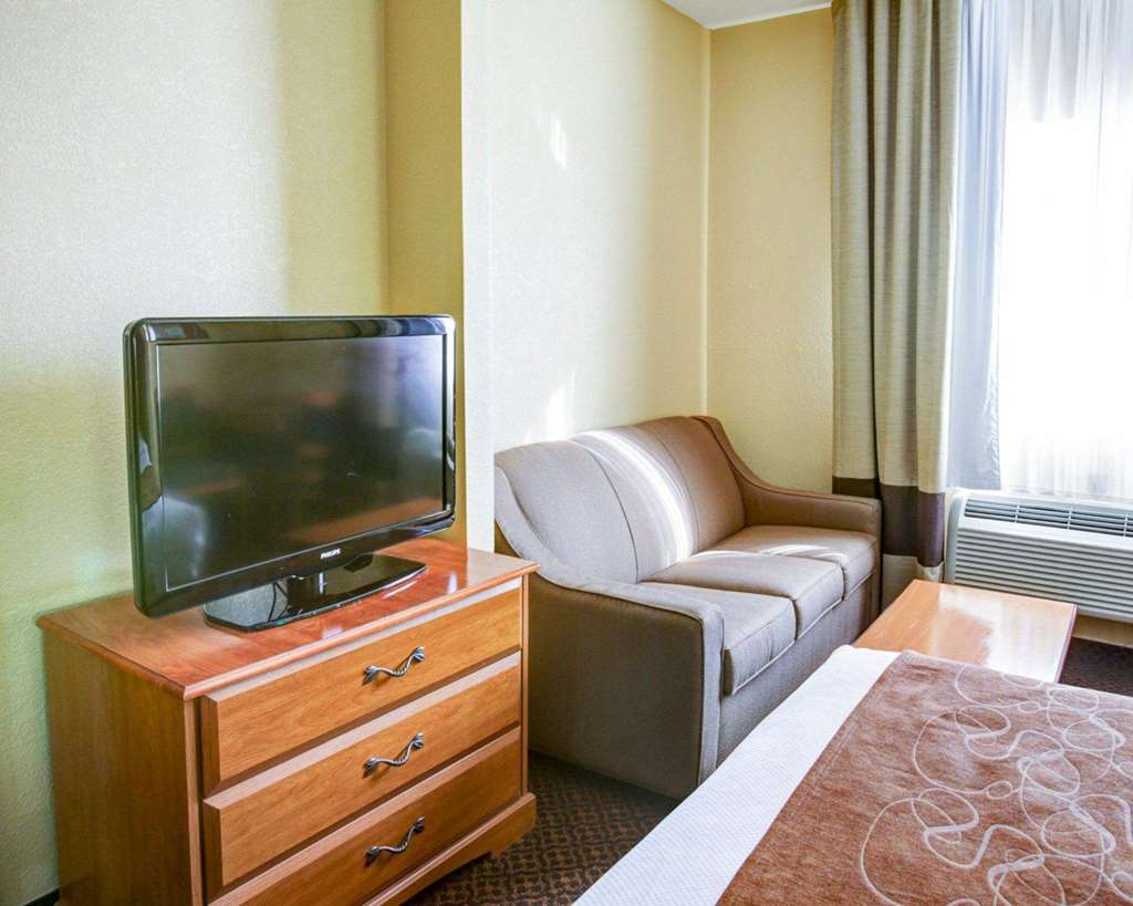 Comfort Suites Brenham - photo 6