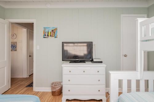 A Little Nauti by Oak Island Accommodations - photo 31