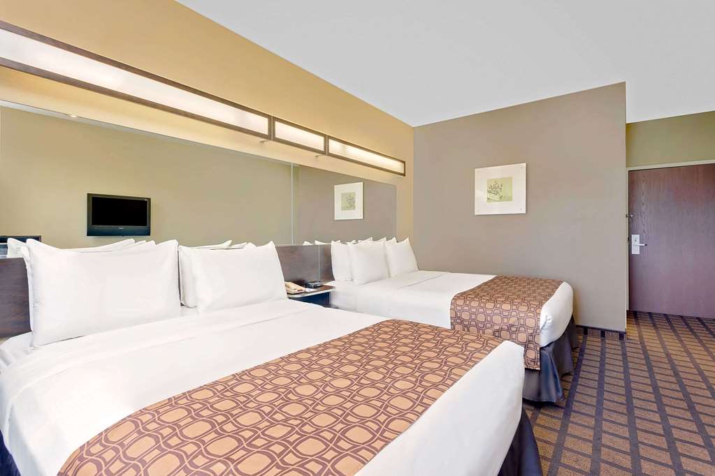 Microtel by Wyndham Perry National Fairground Area I 75 - photo 12