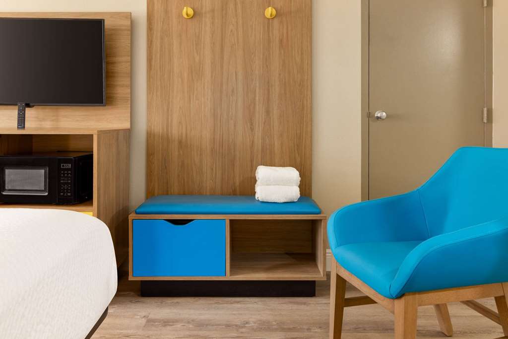 Days Inn by Wyndham McComb MS - photo 31