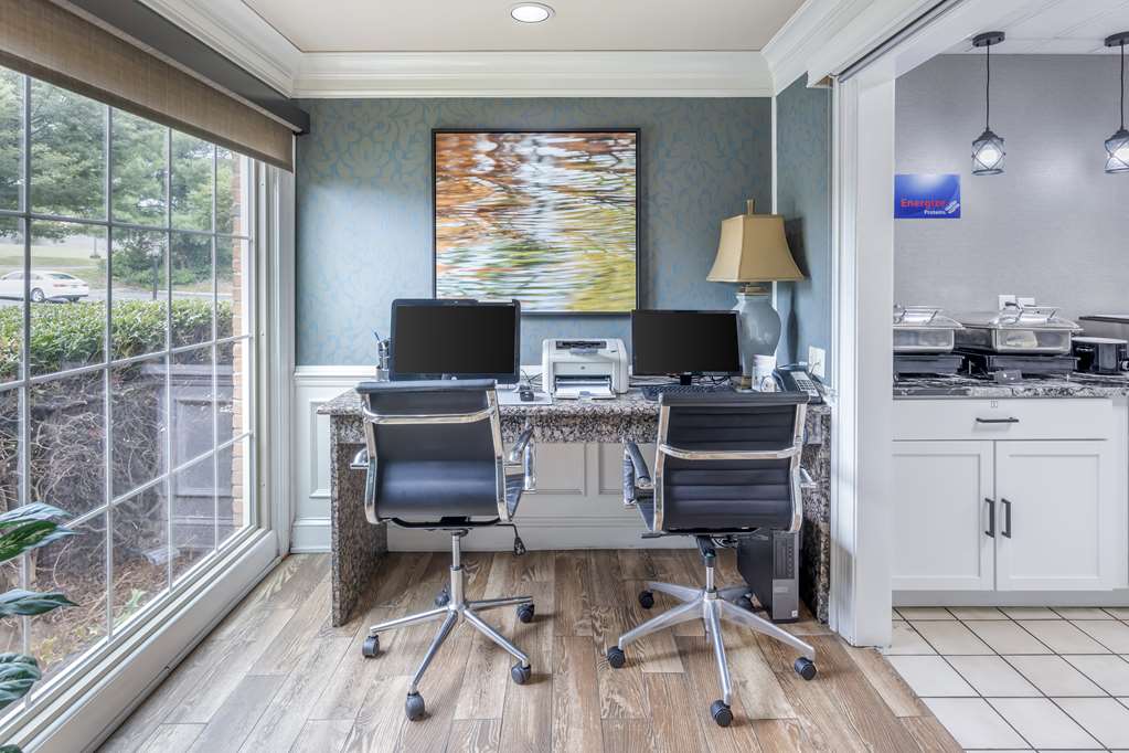 Best Western Spring Hill Inn & Suites - photo 29