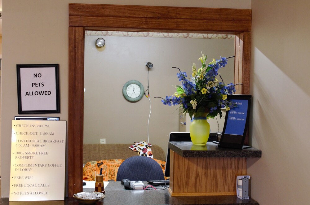 Four Seasons Country Inn - photo 3