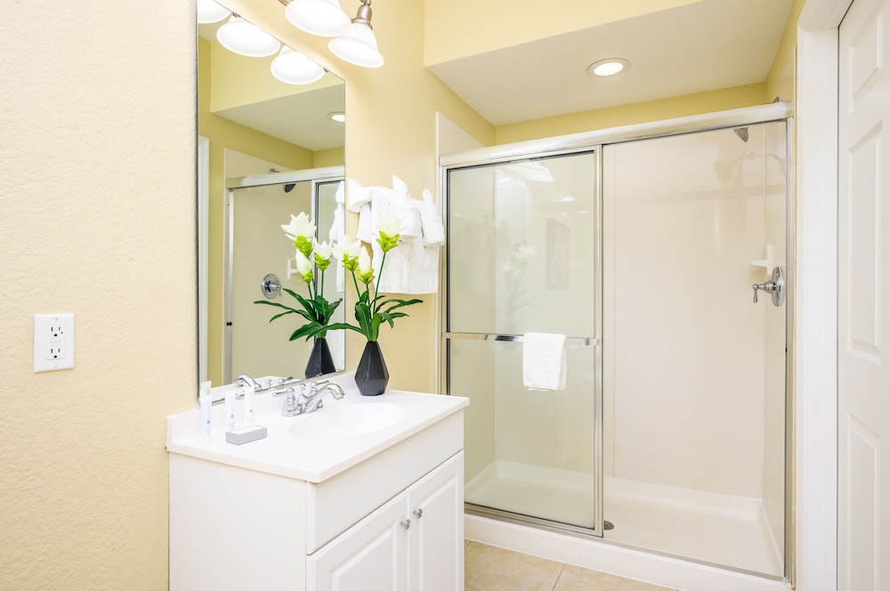 Vista Cay Resort Direct Townhomes by Millennium Management - photo 249