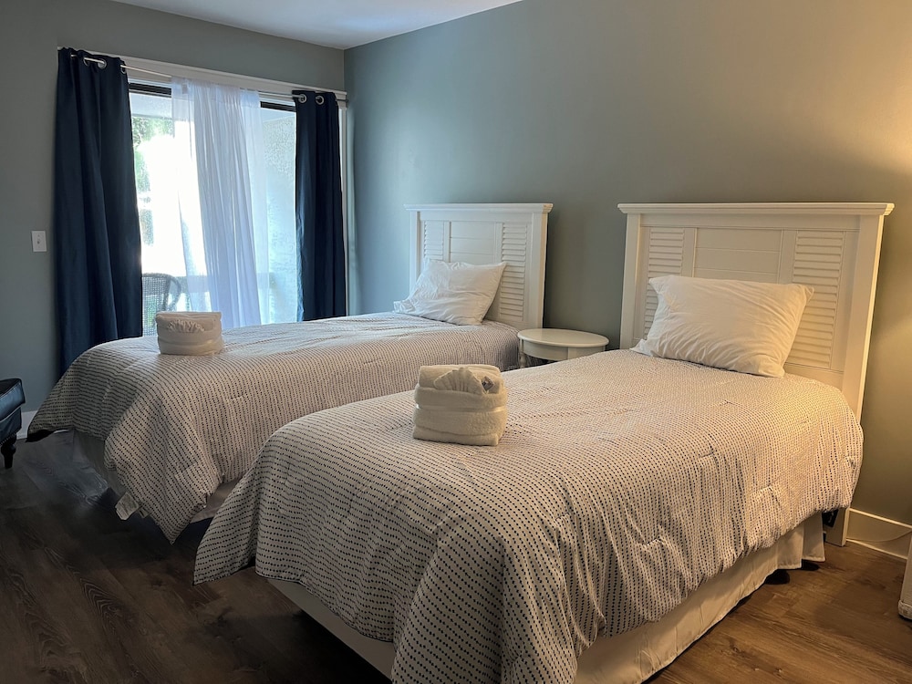 1259 Harbour Town Club at The Sea Pines Resort - photo 4