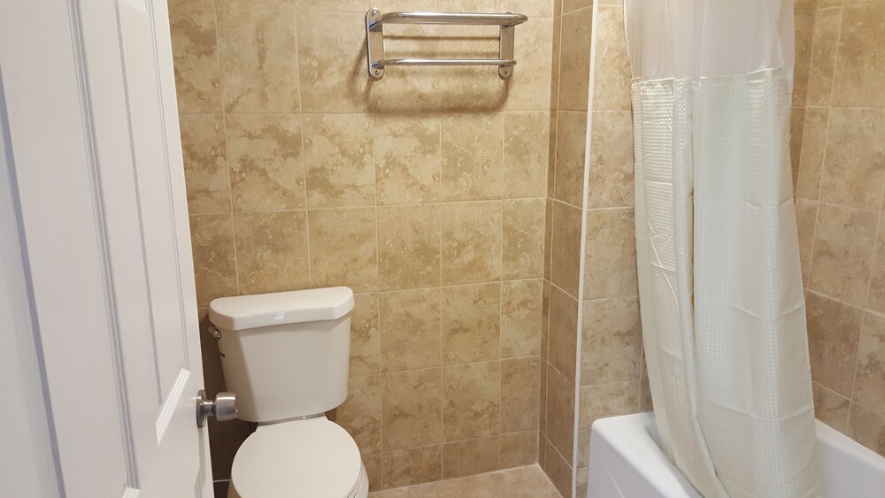Flamingo Inn Long Beach - photo 37