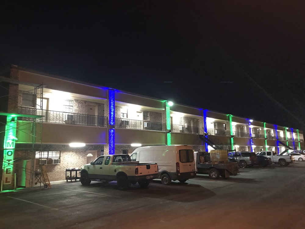 Extended Stay Snyder - photo 2