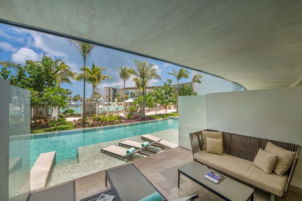 Junior Suite Parcial Ocean View Swim Out