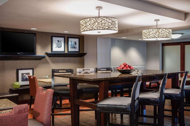 Hampton Inn Dubuque - photo 4