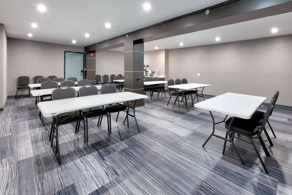 Baymont by Wyndham Chattanooga Eastridge - photo 36