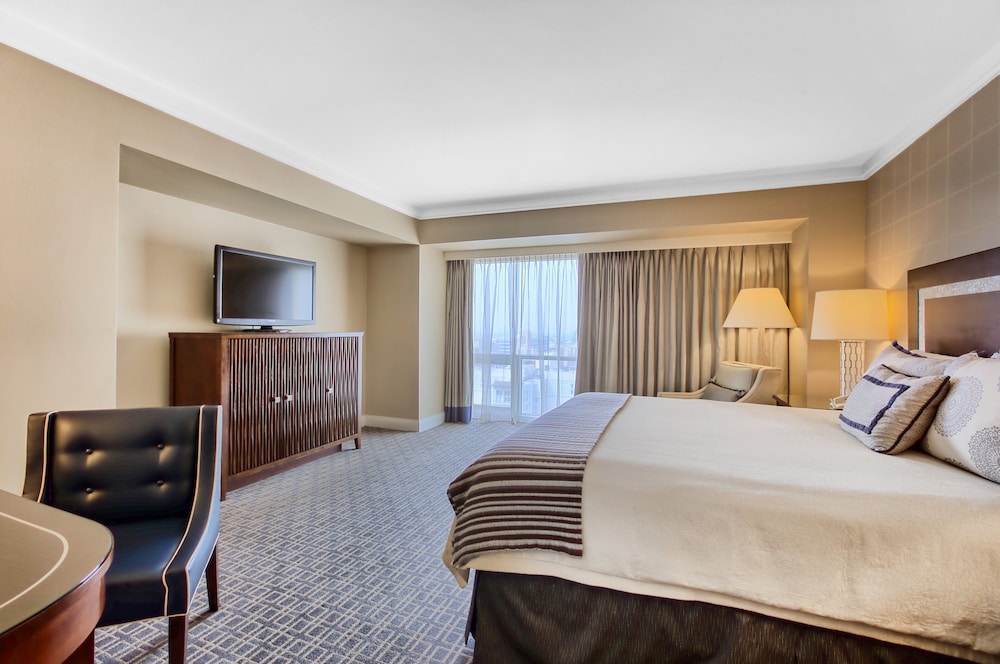 Omni Los Angeles Hotel at California Plaza - photo 41