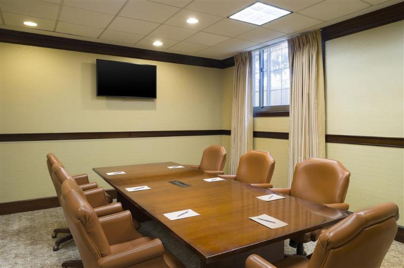 Sheraton Jfk Airport Hotel - photo 16
