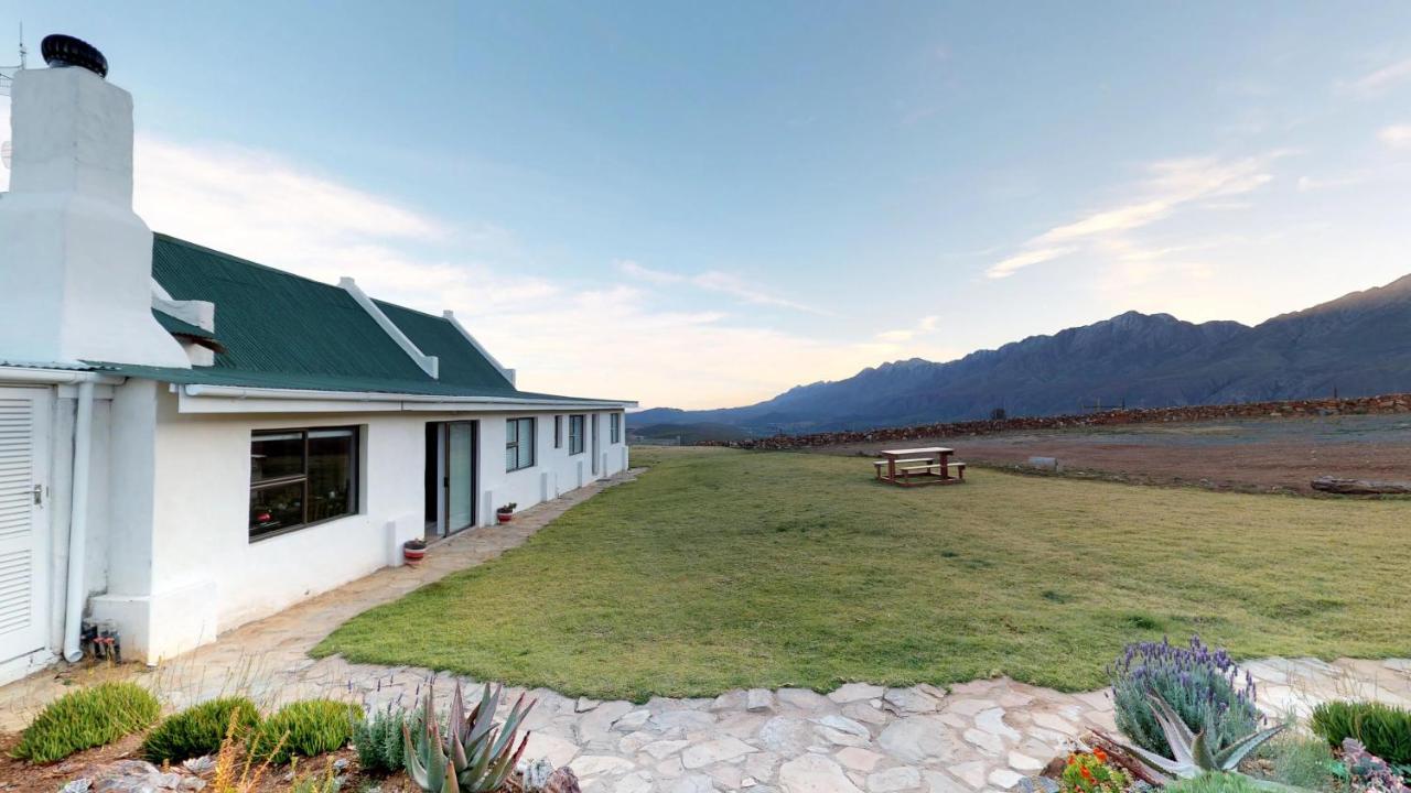 Swartberg Pass Cottages Kobus Se Gat in Oudtshoorn, South Africa