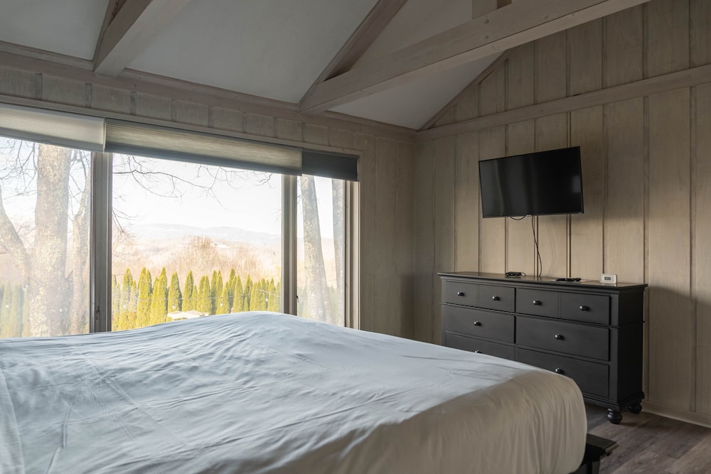 The Inn at Crestwood - photo 13