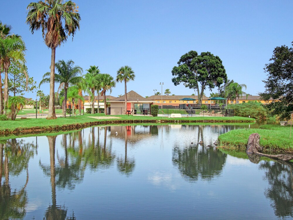 The Palmer Inn & Tennis Club - photo 39