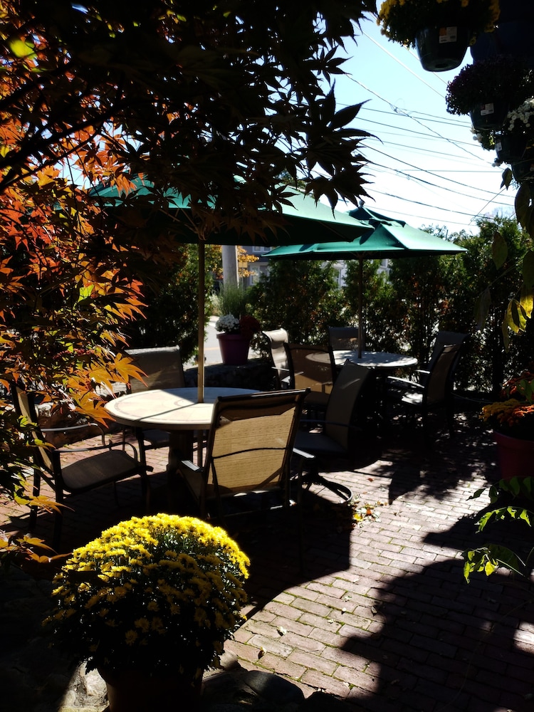 Crescent Suites Hotel - featured photo