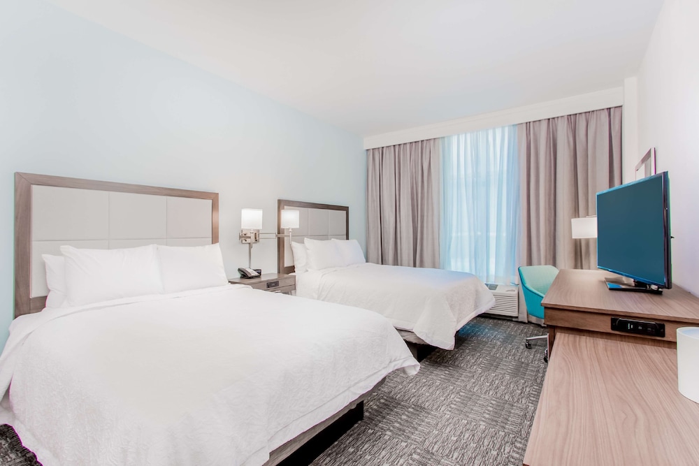 Hampton Inn & Suites Panama City Beach Beachfront - photo 24