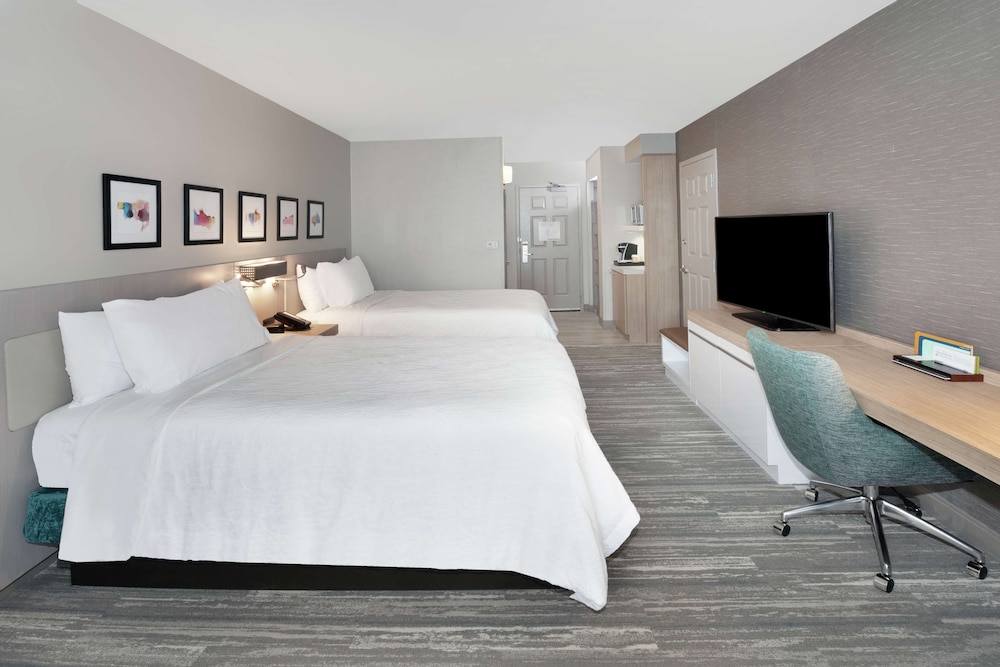 Hilton Garden Inn Chicago North Shore Evanston - photo 26