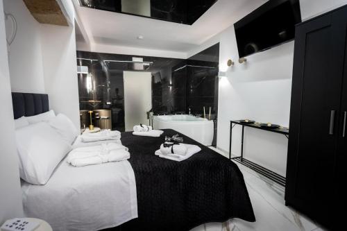 Palermo Luxury Rooms White — 4-Star Luxury Hotel in Palermo, Italy