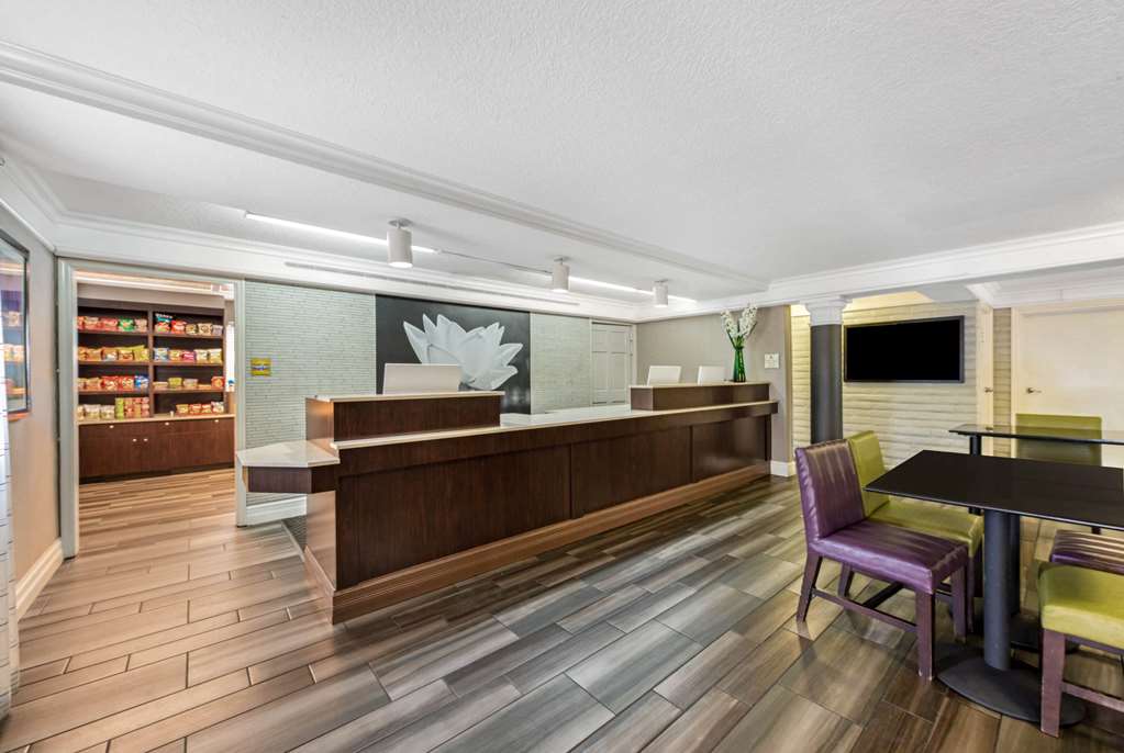La Quinta Inn by Wyndham Miami Airport North — hotel in Miami