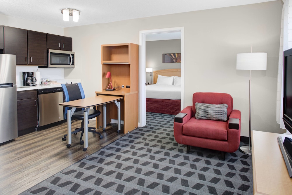 TownePlace Suites by Marriott Wichita East - photo 4