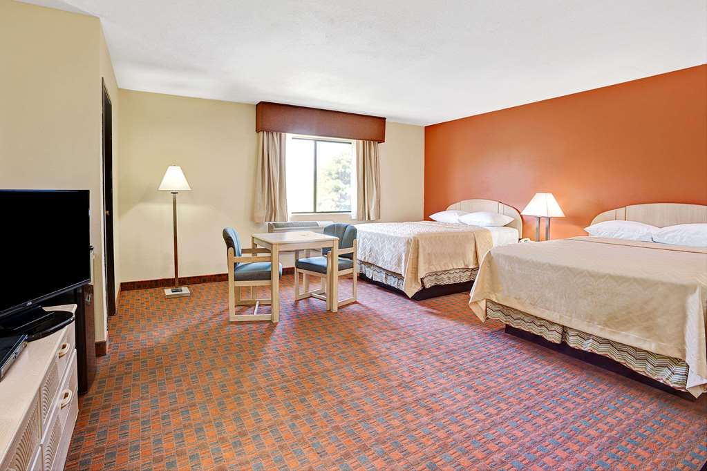 Days Inn by Wyndham Woodland - photo 19
