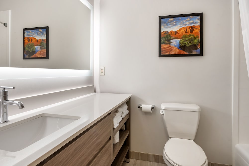 Comfort Inn & Suites Beaver Interstate 15 North - photo 36