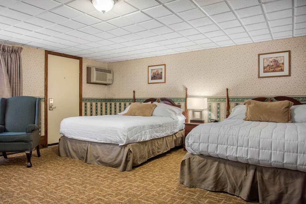 Coachman Inn - photo 10