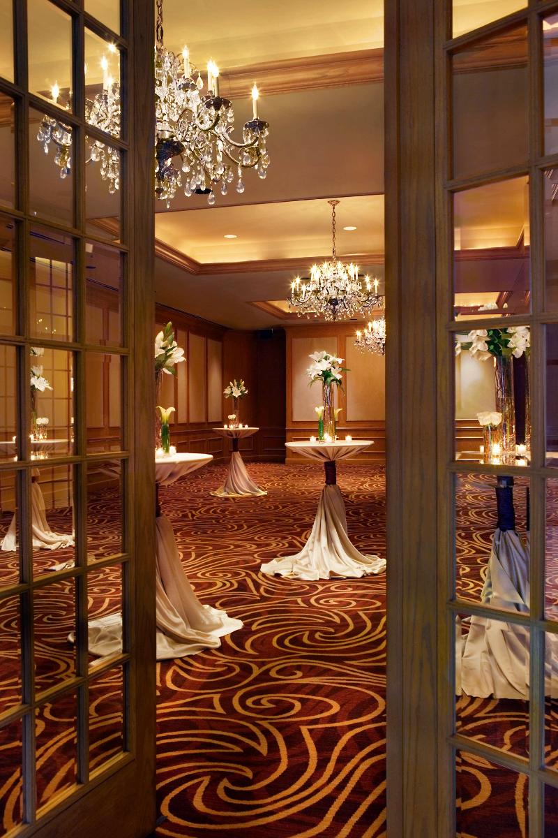 Hilton Rosemont Chicago O'Hare - photo 14