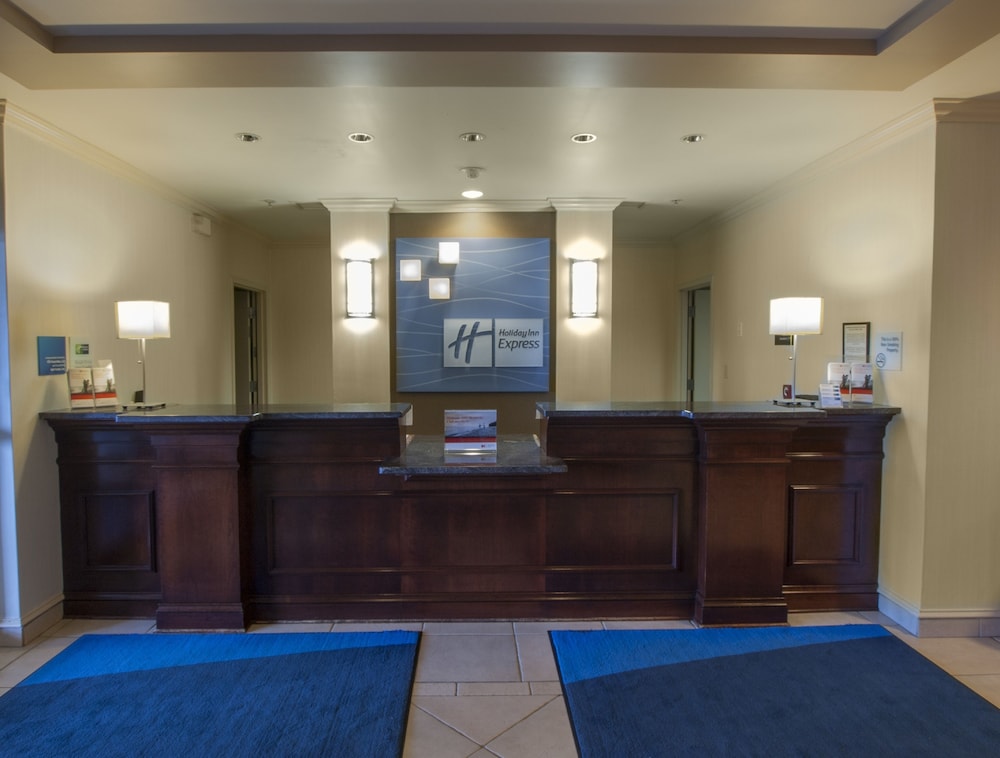 Holiday Inn Express Hotel & Suites Buffalo Airport by IHG - photo 4