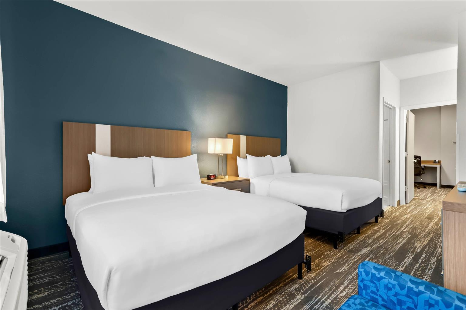 Clarion Suites Anchorage Downtown - photo 12