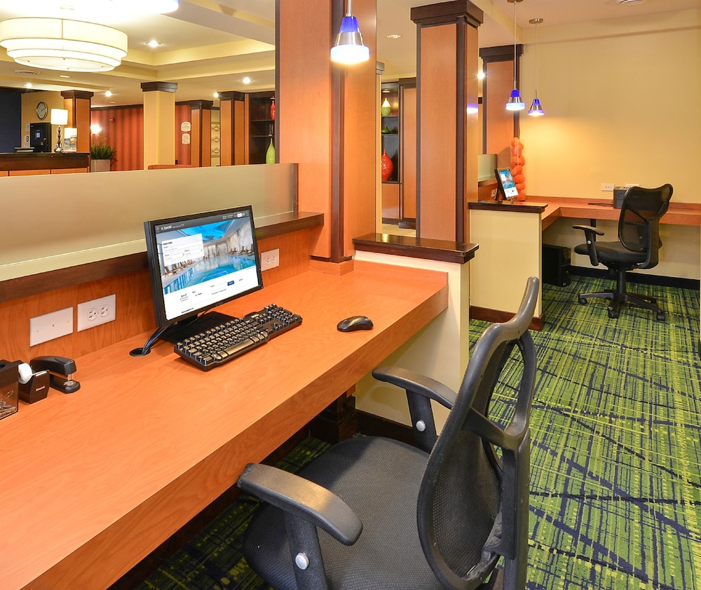 Fairfield Inn & Suites by Marriott Fort Wayne - photo 46