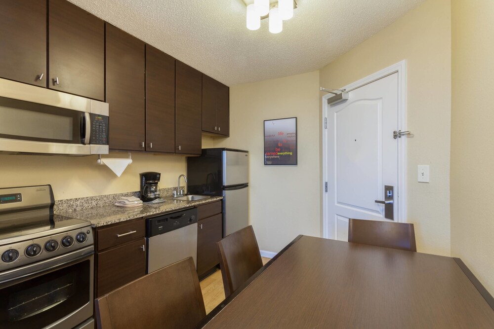 TownePlace Suites by Marriott Huntsville - photo 9