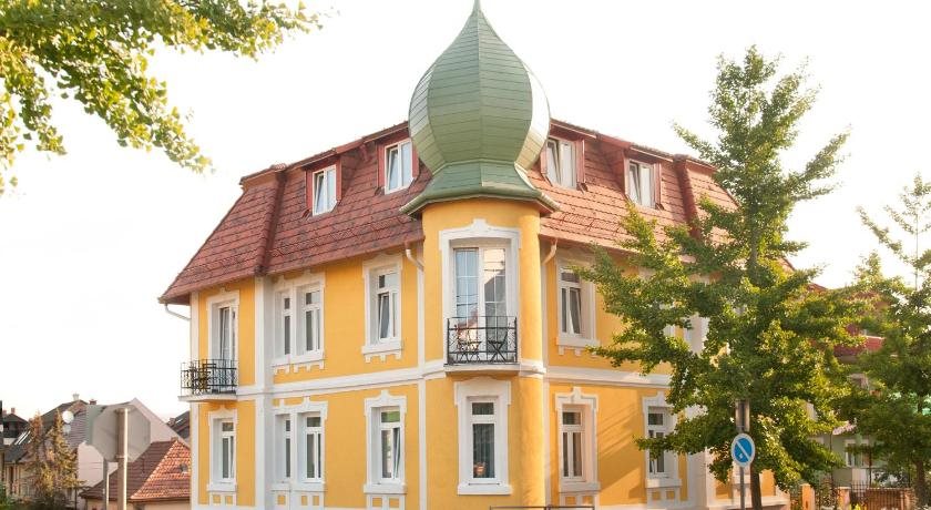 Villa Lucia Apartman Hotel in Heviz, Hungary