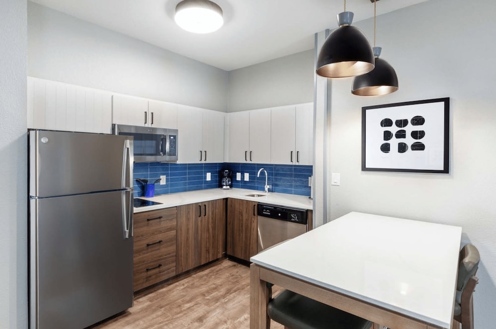 Staybridge Suites Waco South Woodway by IHG - photo 17