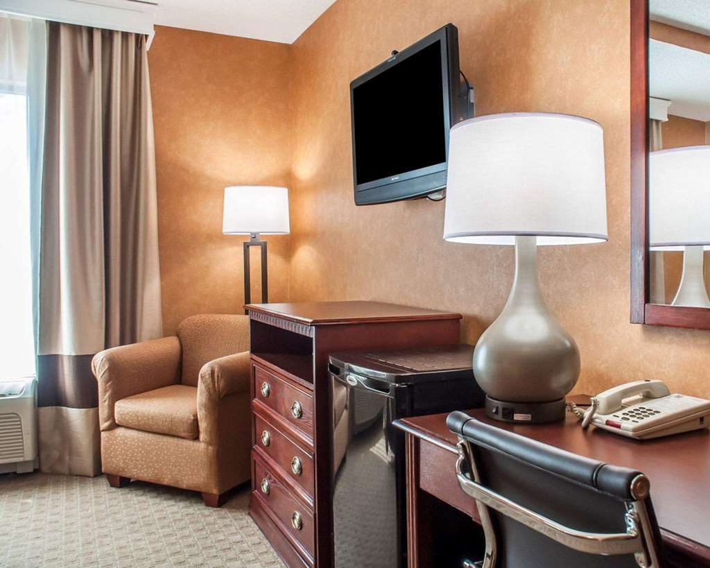 Quality Inn Near Walden Galleria Mall - photo 10