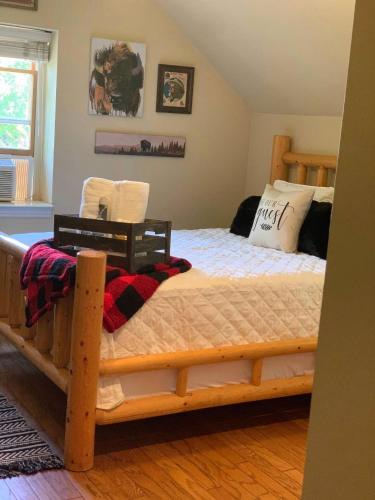 The Buffalo Suite @ The Historic Kanab Inn — 4-Star Luxury Hotel in Kanab, United States