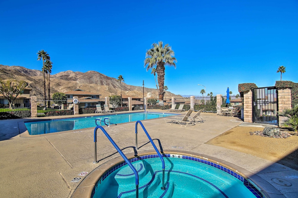 Palm Desert Resort style Living: Dog Friendly - photo 17