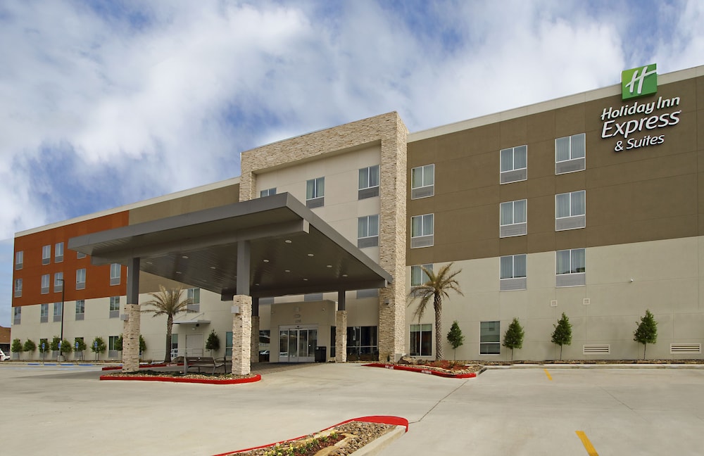 Holiday Inn Express & Suites Lake Charles South Casino Area an IHG Hotel - featured photo