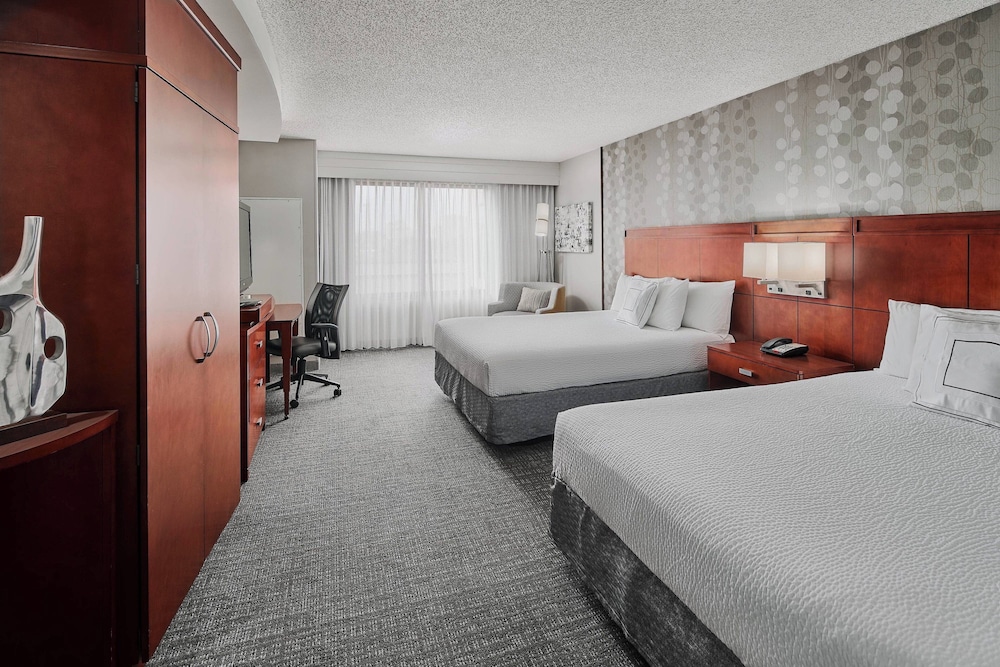 Courtyard by Marriott Shreveport Bossier Louisiana Boardwalk - photo 17