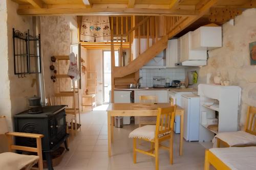 Stone House with loft in Heraklion historical centre — 4-Star Luxury Hotel in Irakleion, Greece