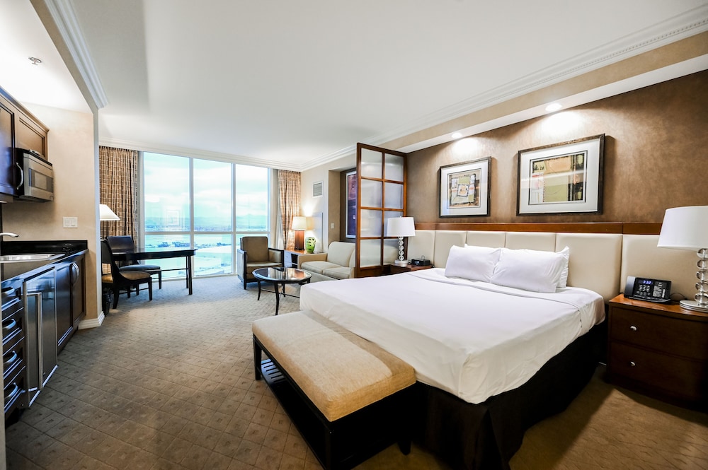 StripViewSuites at Signature - photo 23