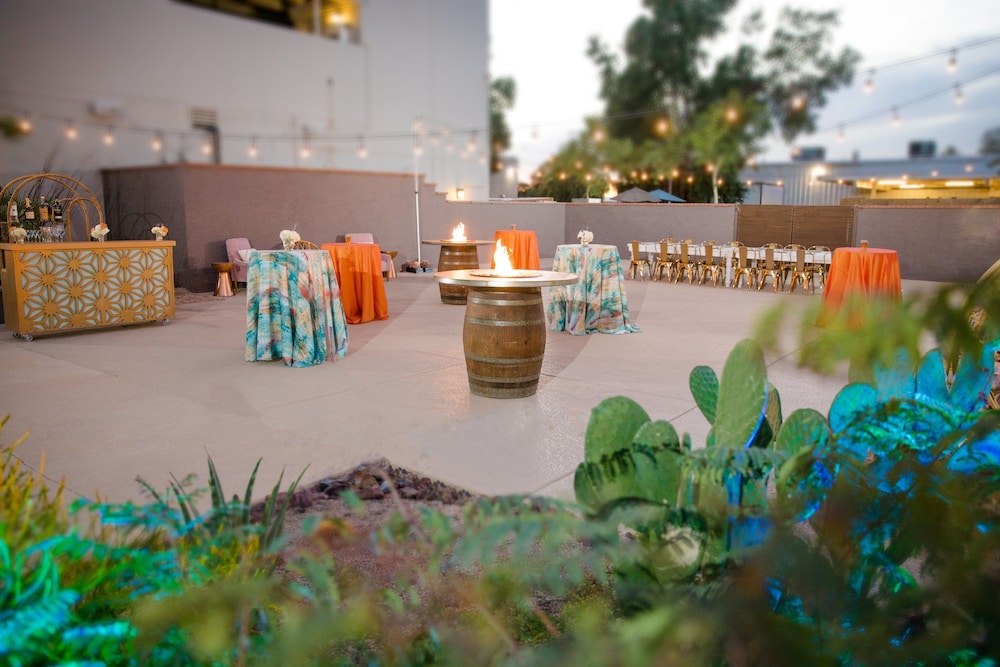 Crowne Plaza Phoenix Airport PHX by IHG - photo 69
