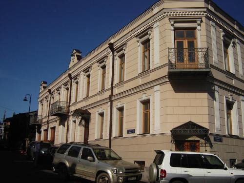 Old Metekhi Apartment