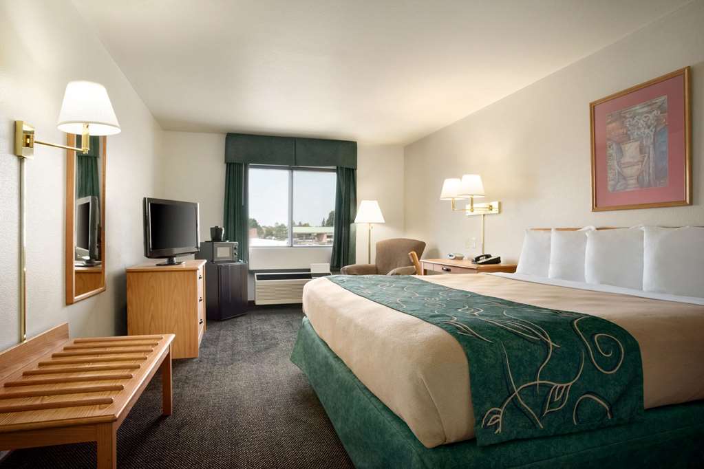 Travelodge by Wyndham Cheyenne - photo 7