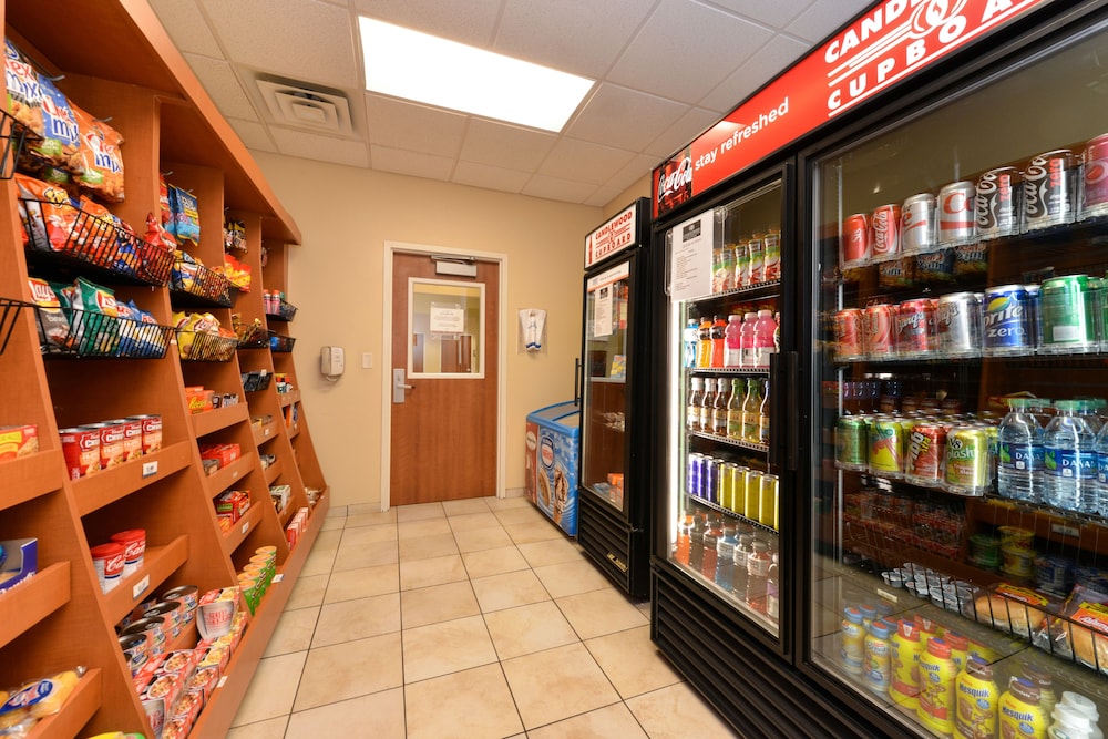 Candlewood Suites Terre Haute by IHG - photo 36