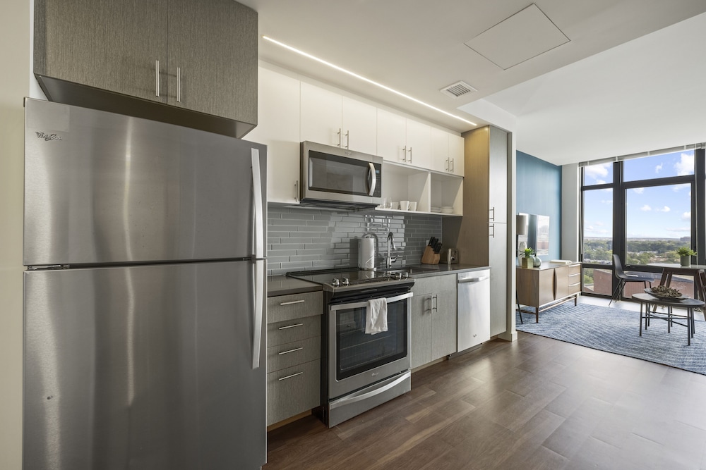 Placemakr Marymount Ballston - photo 33