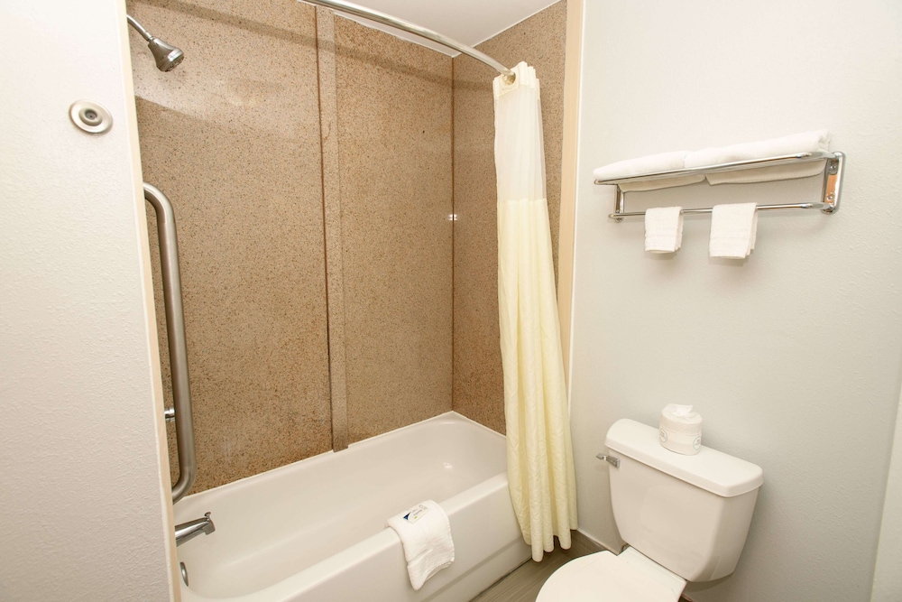 Home Town Inn Ringgold - photo 18